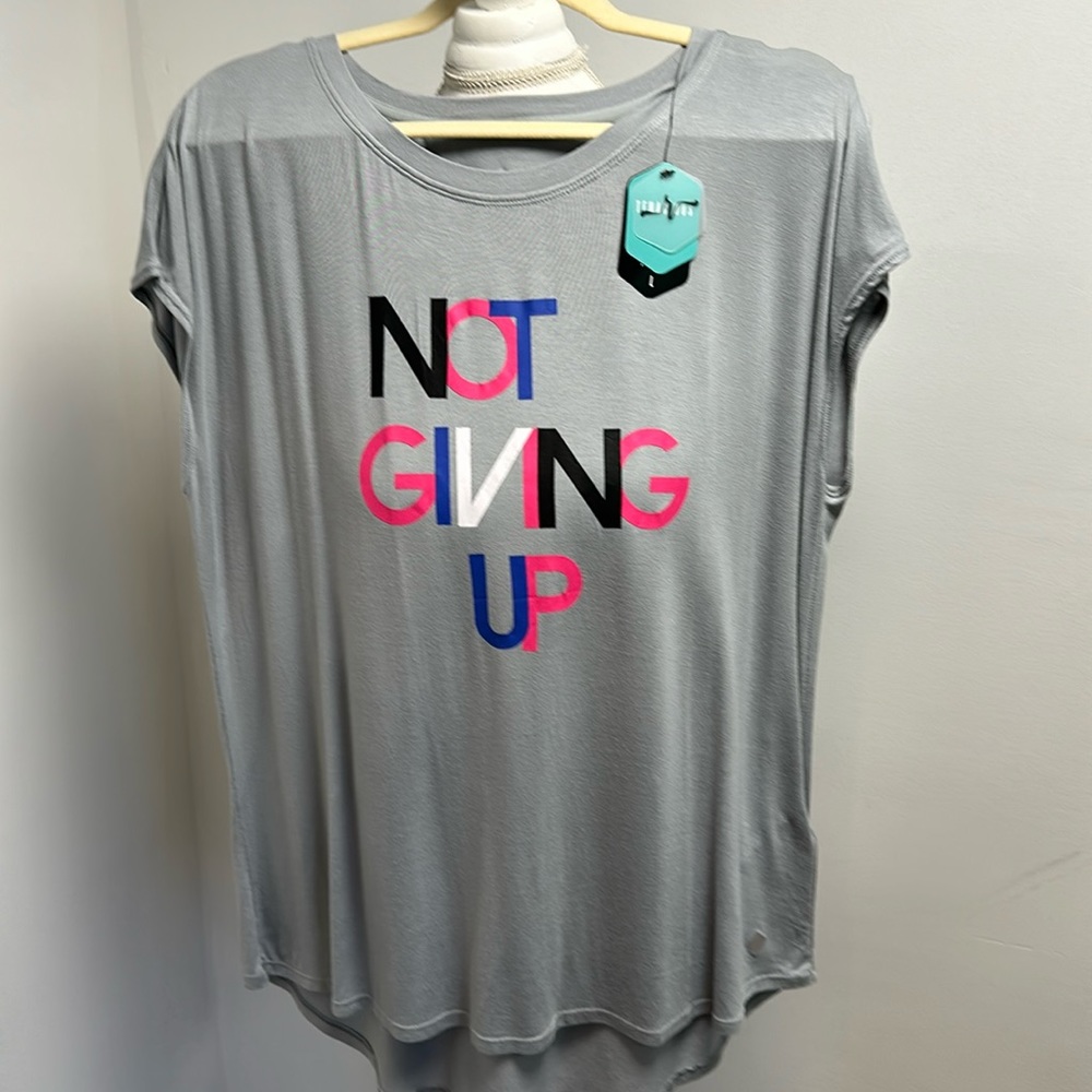 LuLaRoe Tenacious Top